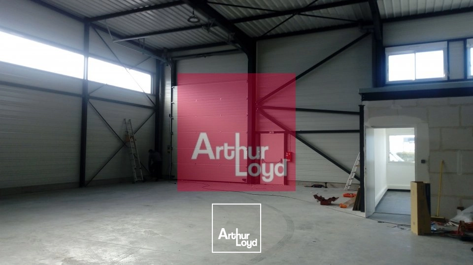 Locaux d'activité & Entrepôts - Location - GERZAT - 63360 - 366-366 - 7804845