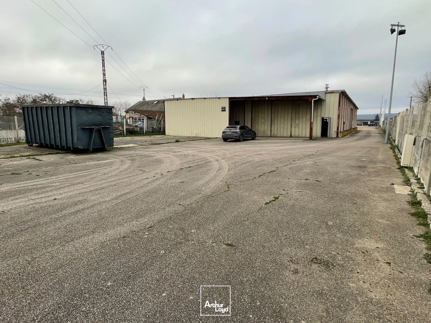 Locaux d'activité & Entrepôts - Vente - GAILLON - 27600 - 700-700 - 7822378
