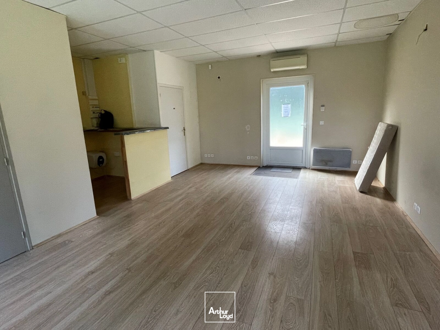 Locaux commerciaux - Location - VERNON - 27200 - 53-132 - 7822381