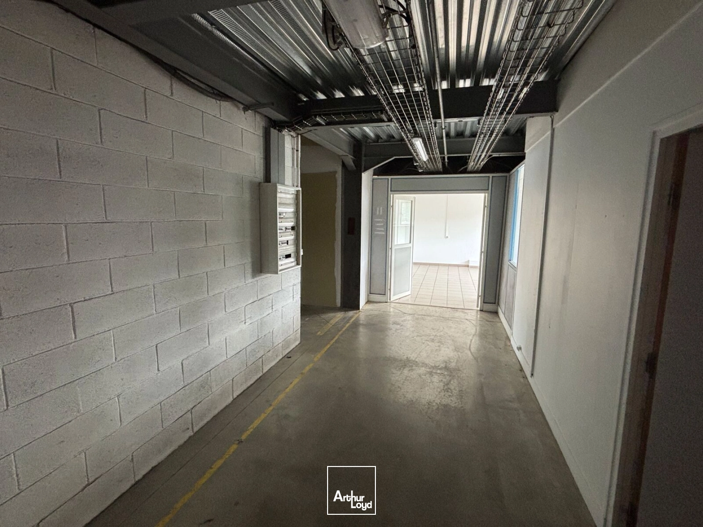 Locaux d'activité & Entrepôts - Location - BEAUVAIS - 60000 - 188-188 - 7824545