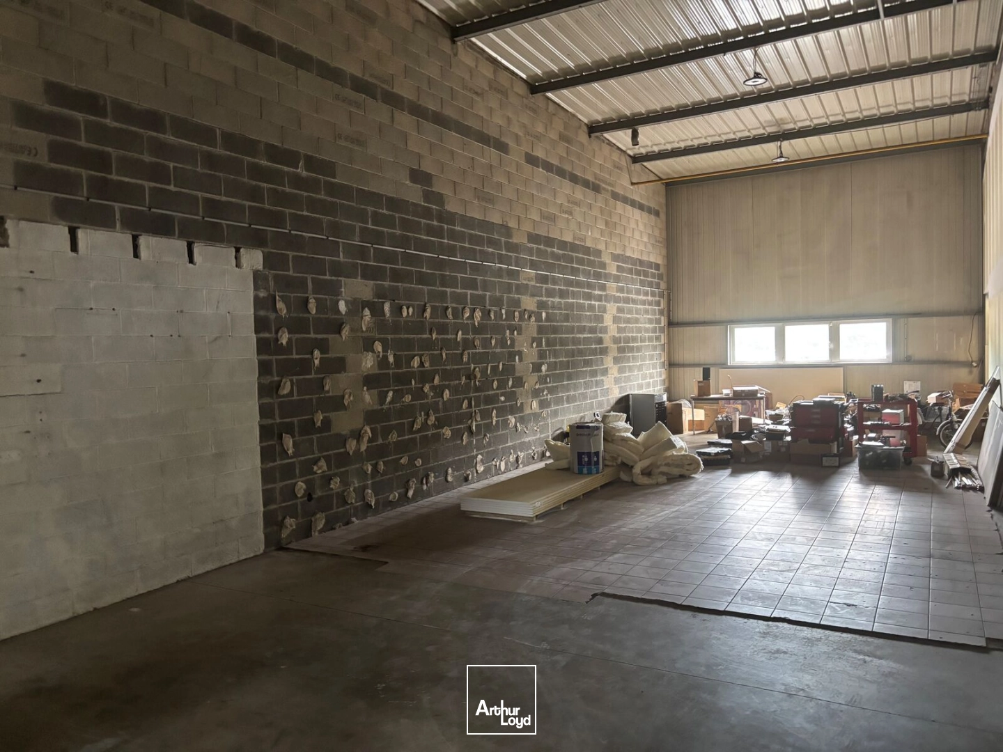 Locaux d'activité & Entrepôts - Location - BEAUVAIS - 60000 - 188-188 - 7824543