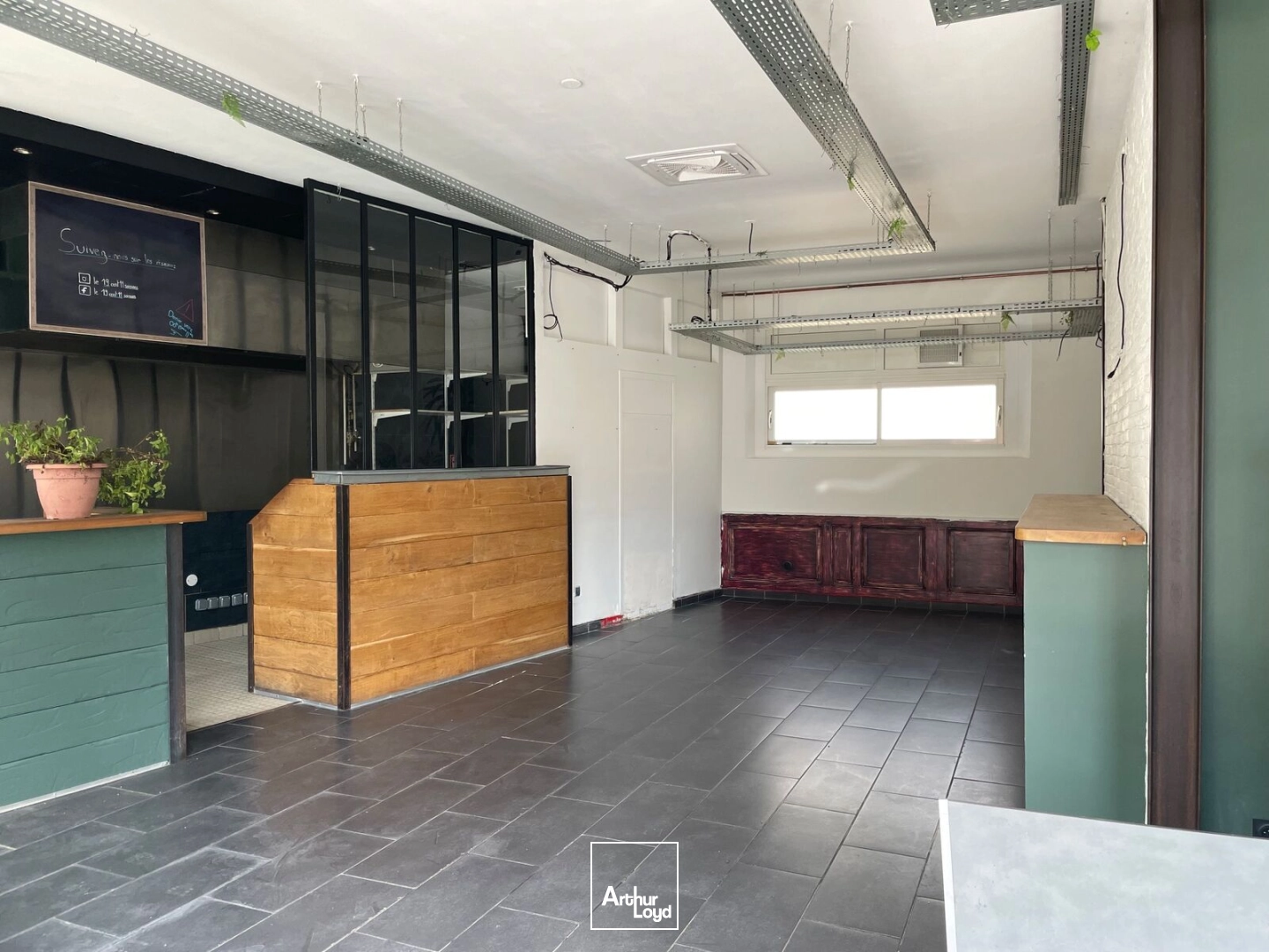 Locaux commerciaux - Location - SOISSONS - 02200 - 88-88 - 7824555