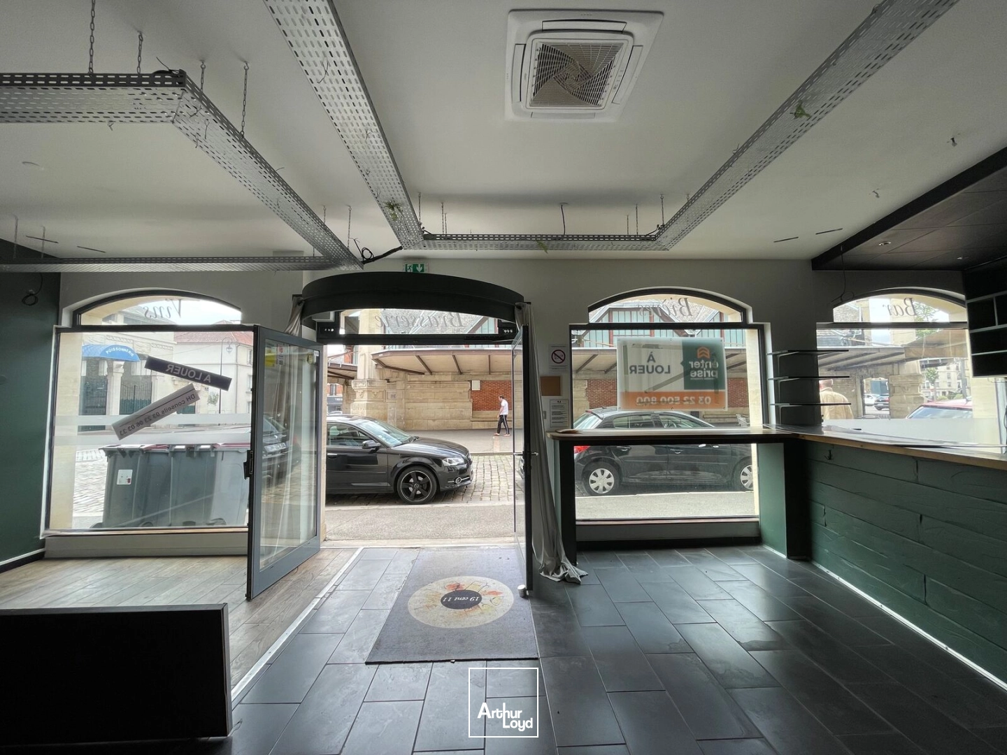 Locaux commerciaux - Location - SOISSONS - 02200 - 88-88 - 7824556