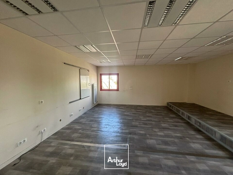 Locaux d'activité & Entrepôts - Vente - LA JAUDONNIÈRE - 85110 - 500-2250 - 7826367