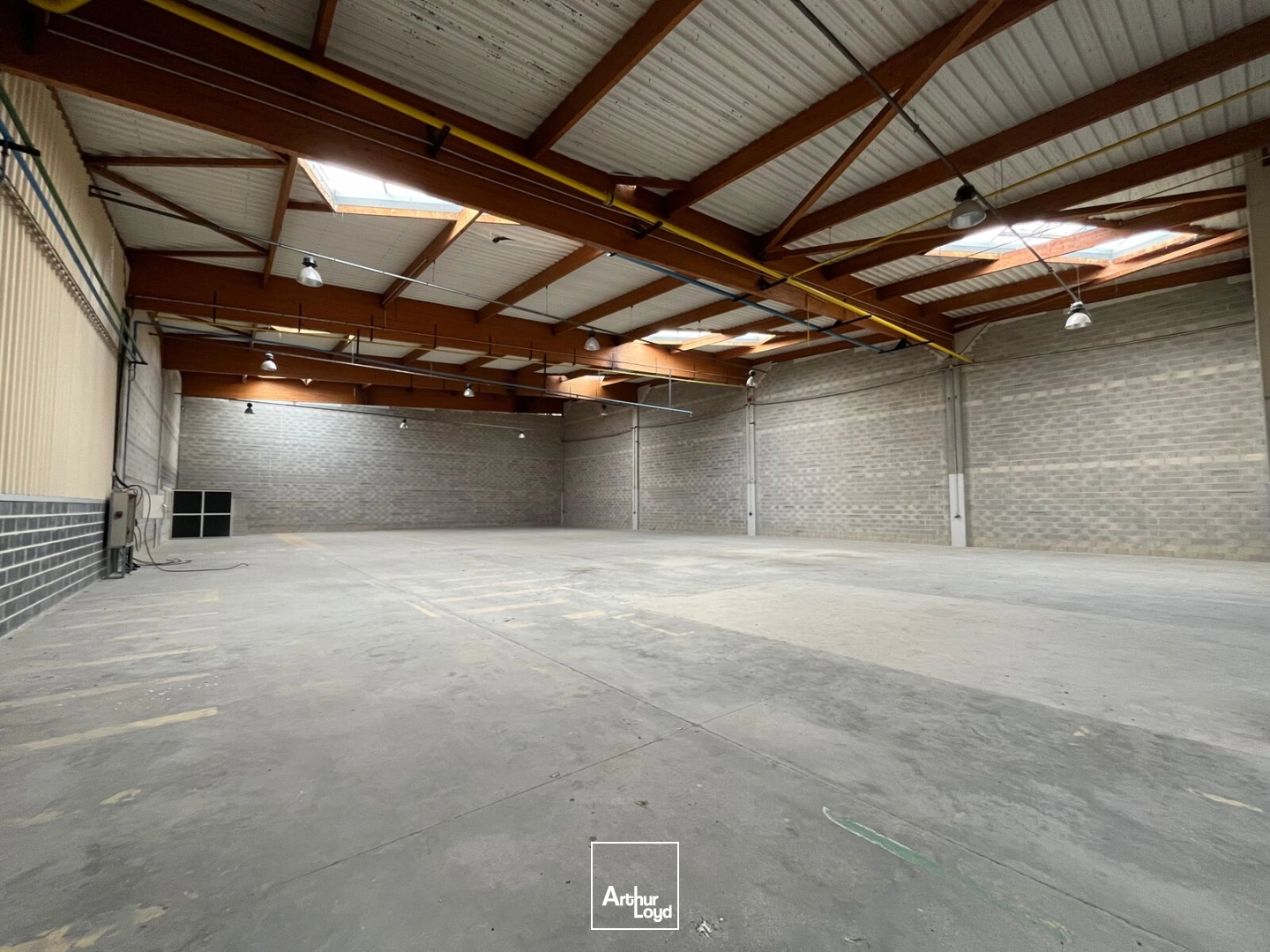 Locaux d'activité & Entrepôts - Vente - LAON - 02000 - 4051-4051 - 7826439