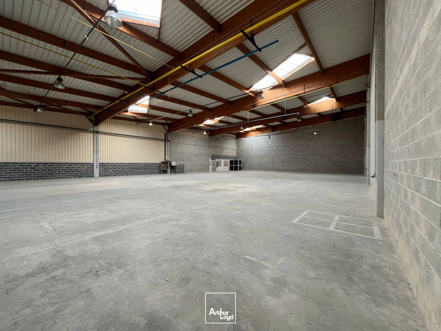 Locaux d'activité & Entrepôts - Vente - LAON - 02000 - 4051-4051 - 7826440
