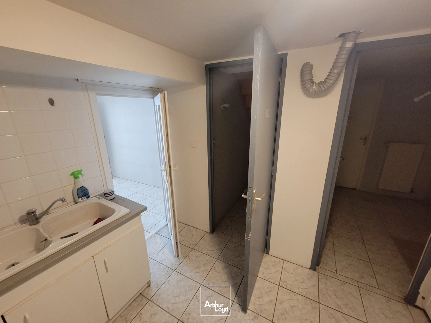 Locaux commerciaux - Location - L isle sur le doubs - 25250 - 75-75 - 7827927