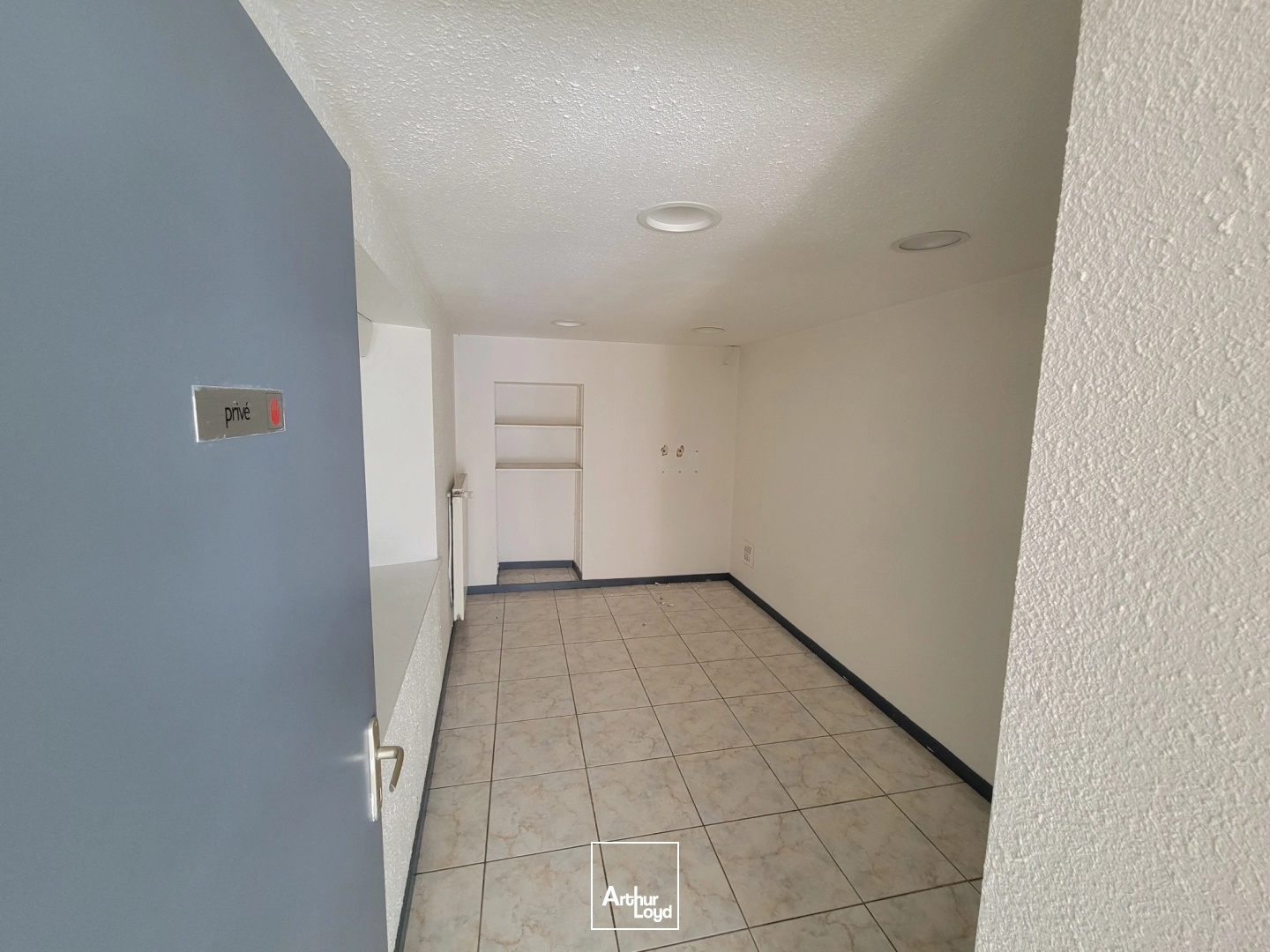Locaux commerciaux - Location - L isle sur le doubs - 25250 - 75-75 - 7827930