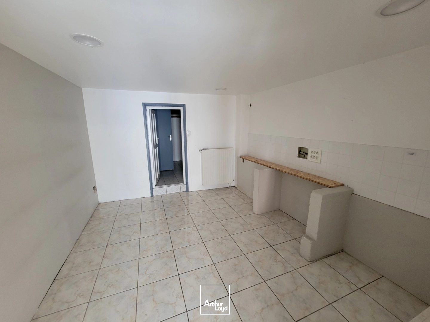Locaux commerciaux - Location - L isle sur le doubs - 25250 - 75-75 - 7827928