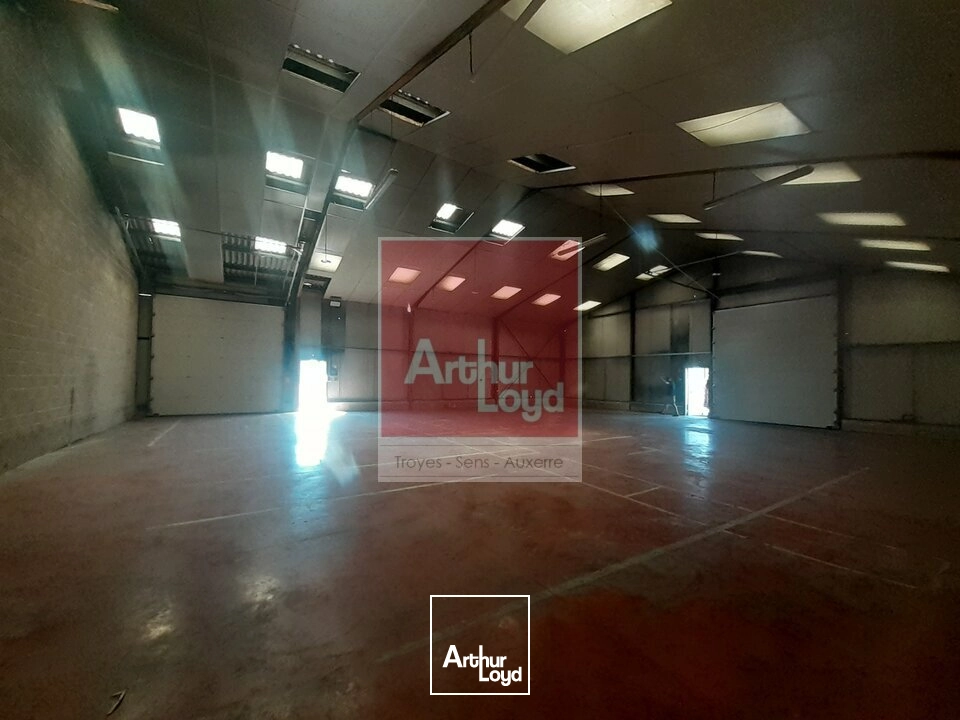 Locaux d'activité & Entrepôts - Location - SAINT-ANDRÉ-LES-VERGERS - 10120 - 400-400 - 7837316