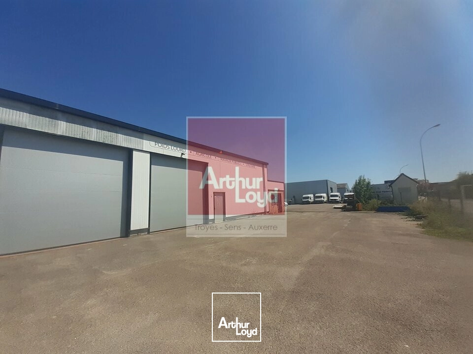 Locaux d'activité & Entrepôts - Location - SAINT-ANDRÉ-LES-VERGERS - 10120 - 400-400 - 7837319