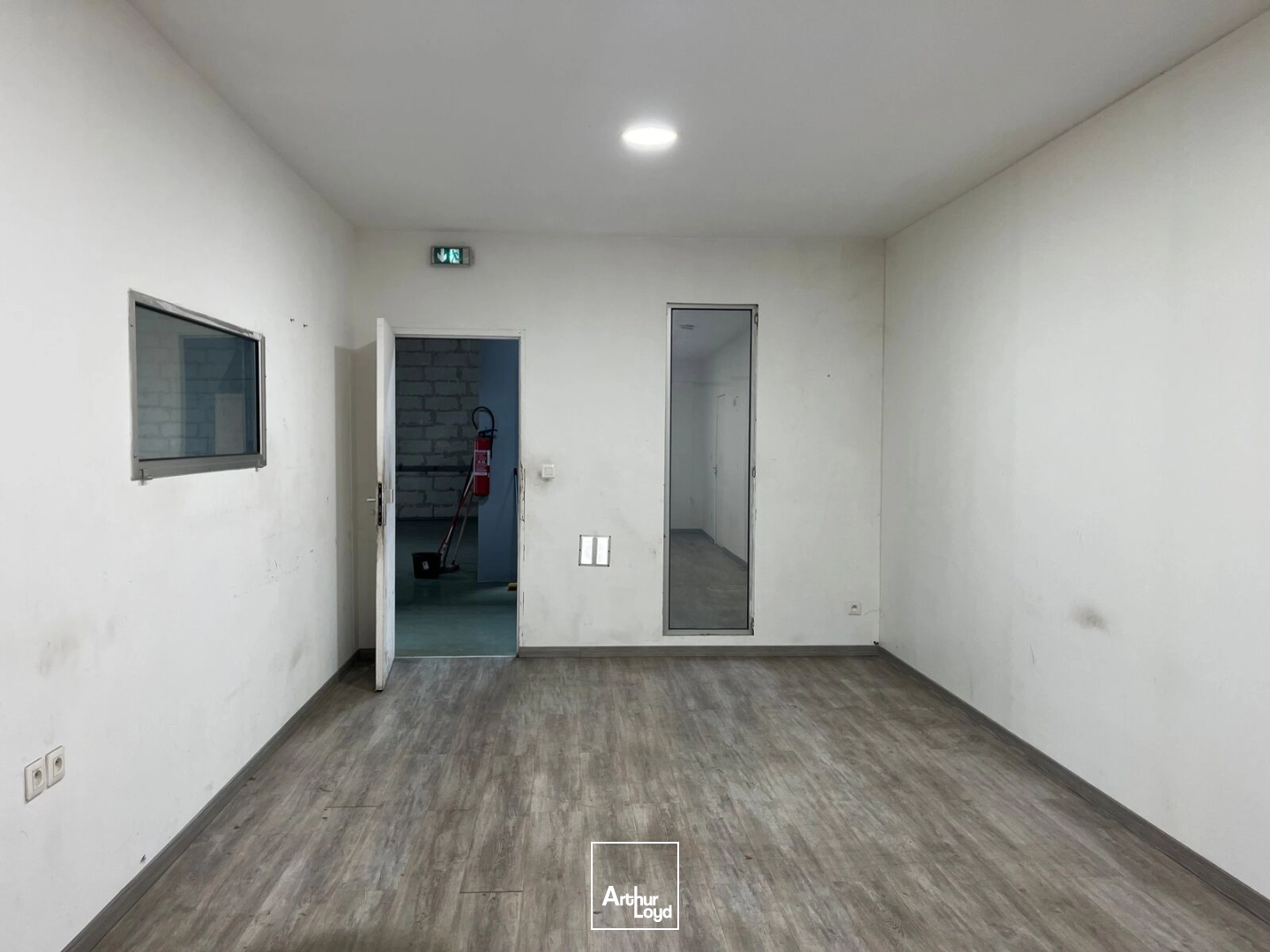 Locaux d'activité & Entrepôts - Location - MONTATAIRE - 60160 - 399-399 - 7838293