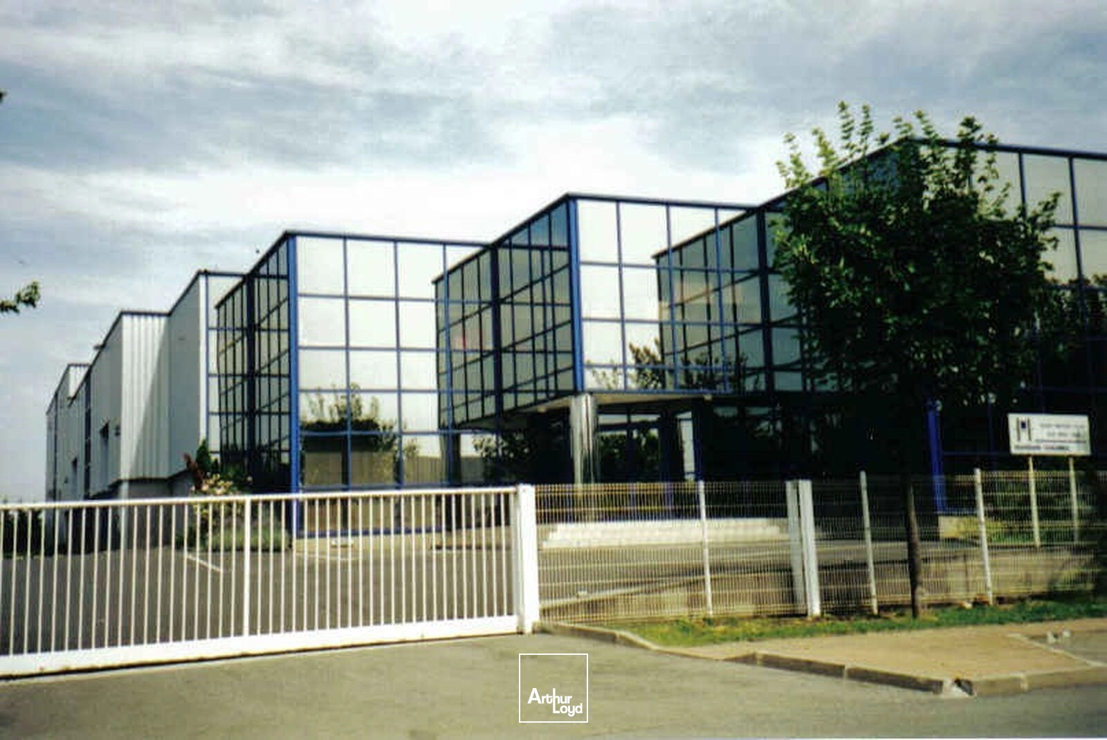Locaux d'activité & Entrepôts - Location - TREMBLAY EN FRANCE - 93290 - 3500-3500 - 7838494