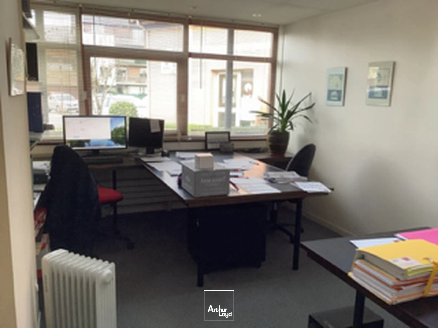 Bureaux - Vente - EU - 76260 - 194.95-194.95 - 7842415