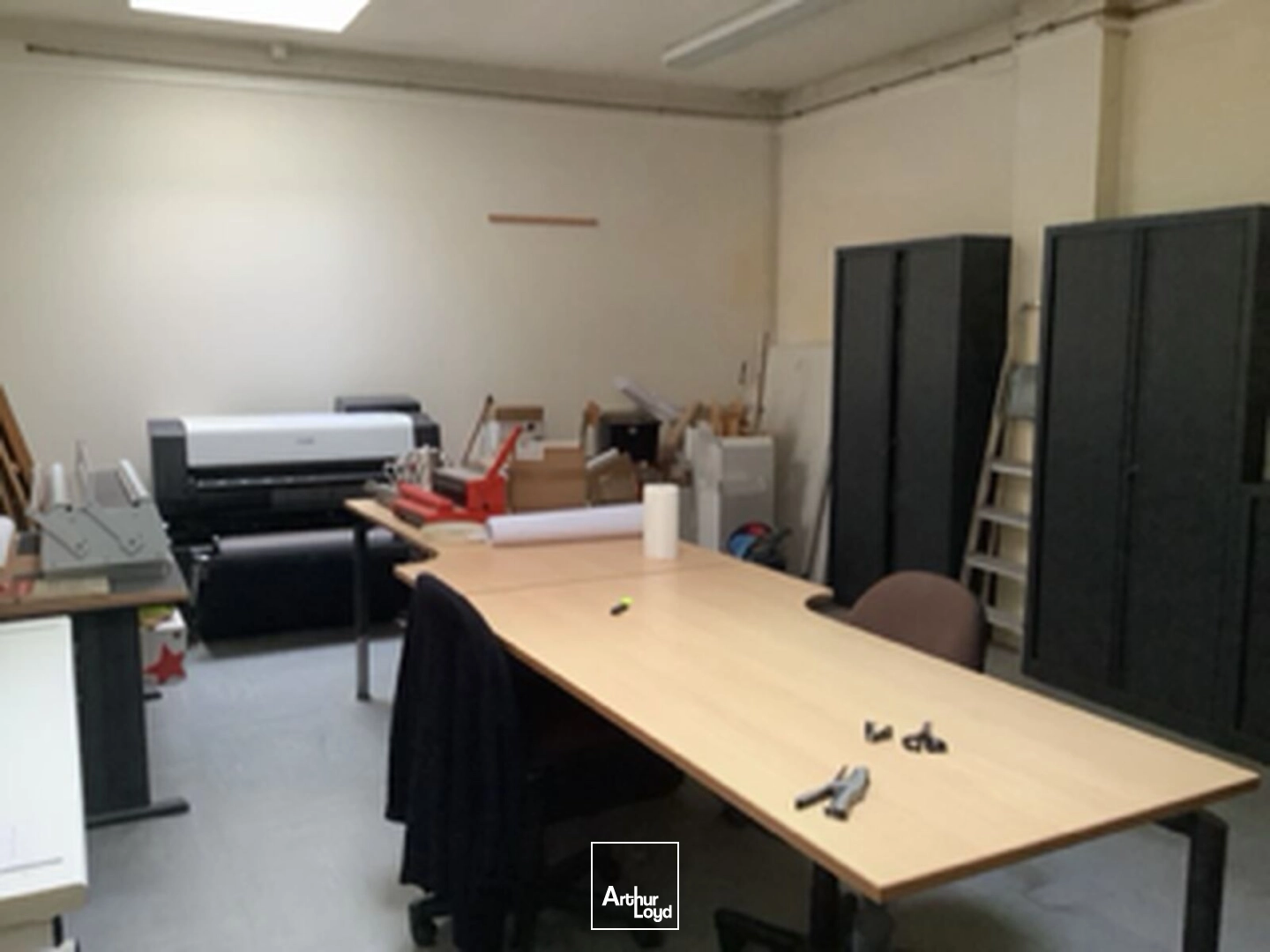 Bureaux - Location - EU - 76260 - 194.95-194.95 - 7850832