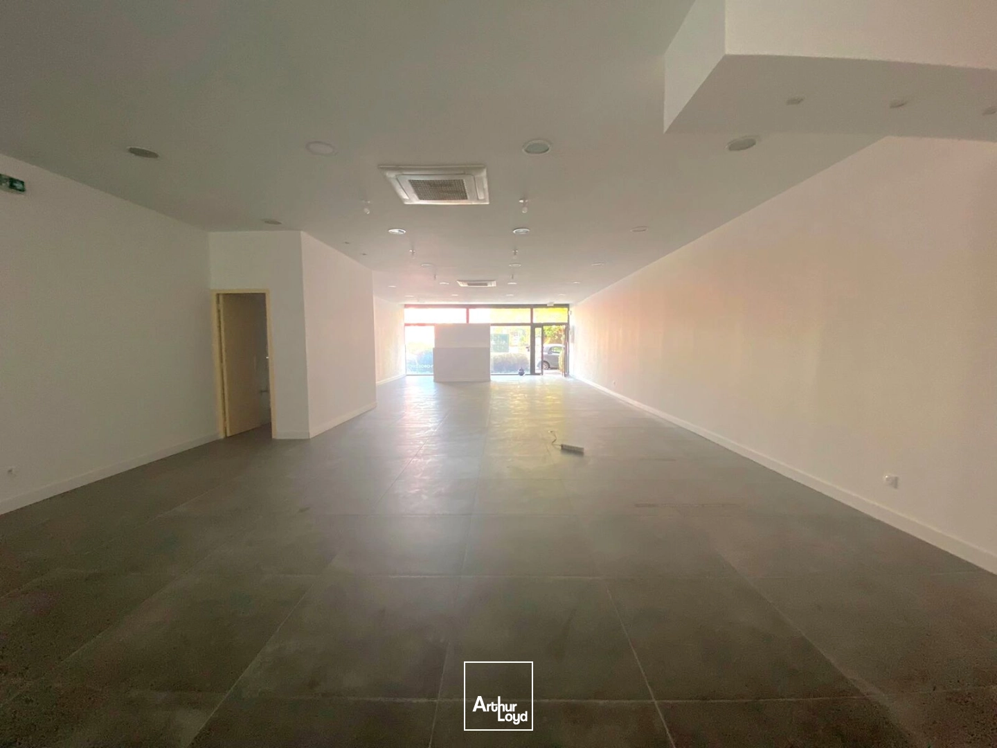Locaux commerciaux - Location - MARSEILLE - 13008 - 149-149 - 7851004