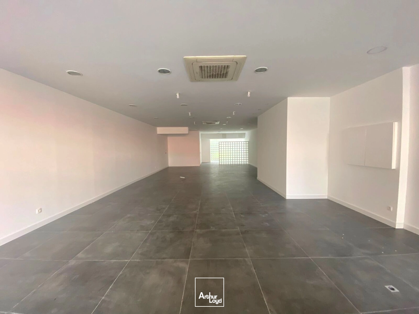 Locaux commerciaux - Location - MARSEILLE - 13008 - 149-149 - 7851007
