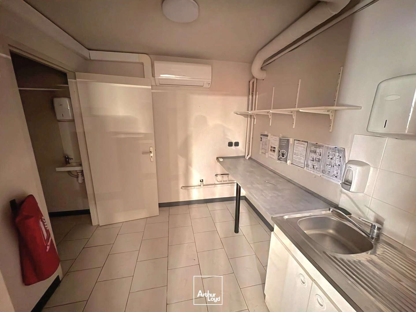 Locaux commerciaux - Location - MARSEILLE - 13004 - 360-360 - 7851024