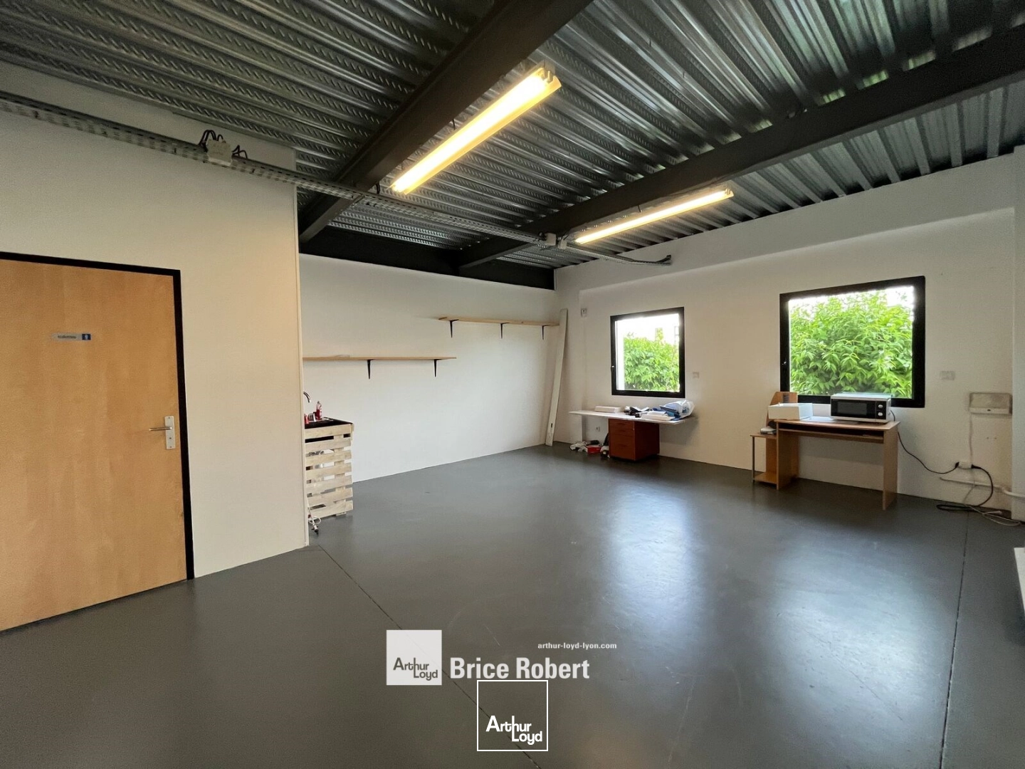 Locaux d'activité & Entrepôts - Location - SAINT PRIEST - 69800 - 340-340 - 7855845
