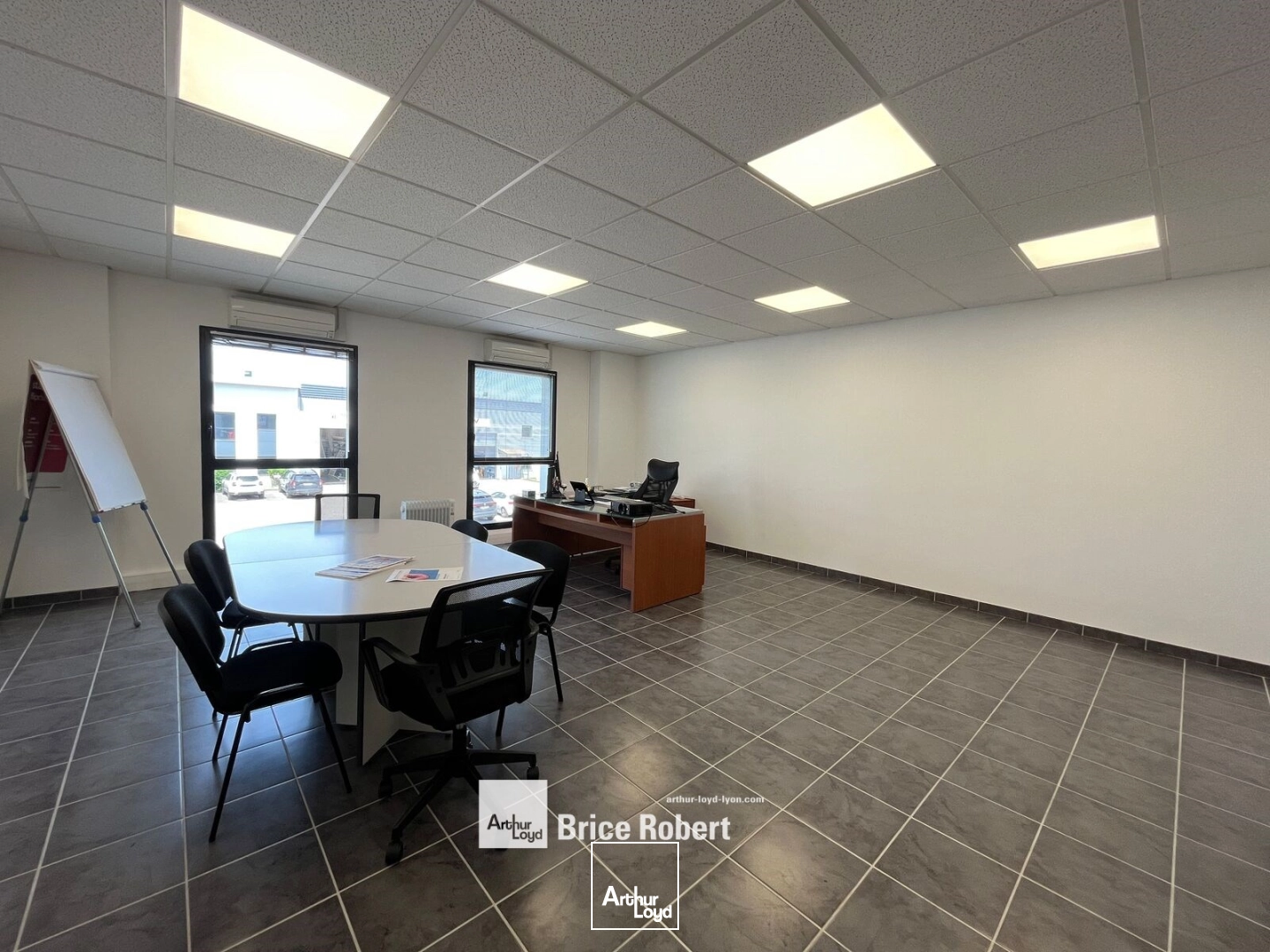 Locaux d'activité & Entrepôts - Location - SAINT PRIEST - 69800 - 340-340 - 7855844
