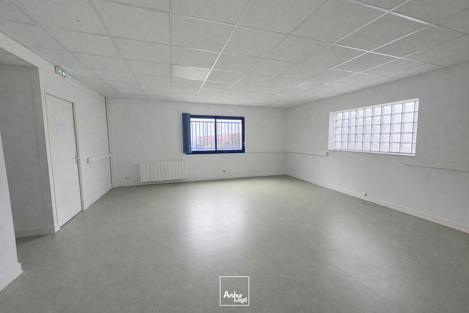 Bureaux - Vente - SAINT JEAN DE BRAYE - 45800 - 320-320 - 7857302