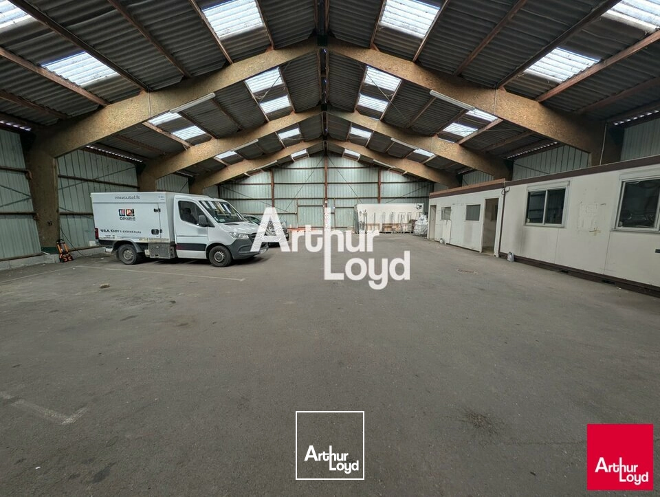 Locaux d'activité & Entrepôts - Location - SAINT-JACQUES-DE-LA-LANDE - 35136 - 500-500 - 7858645