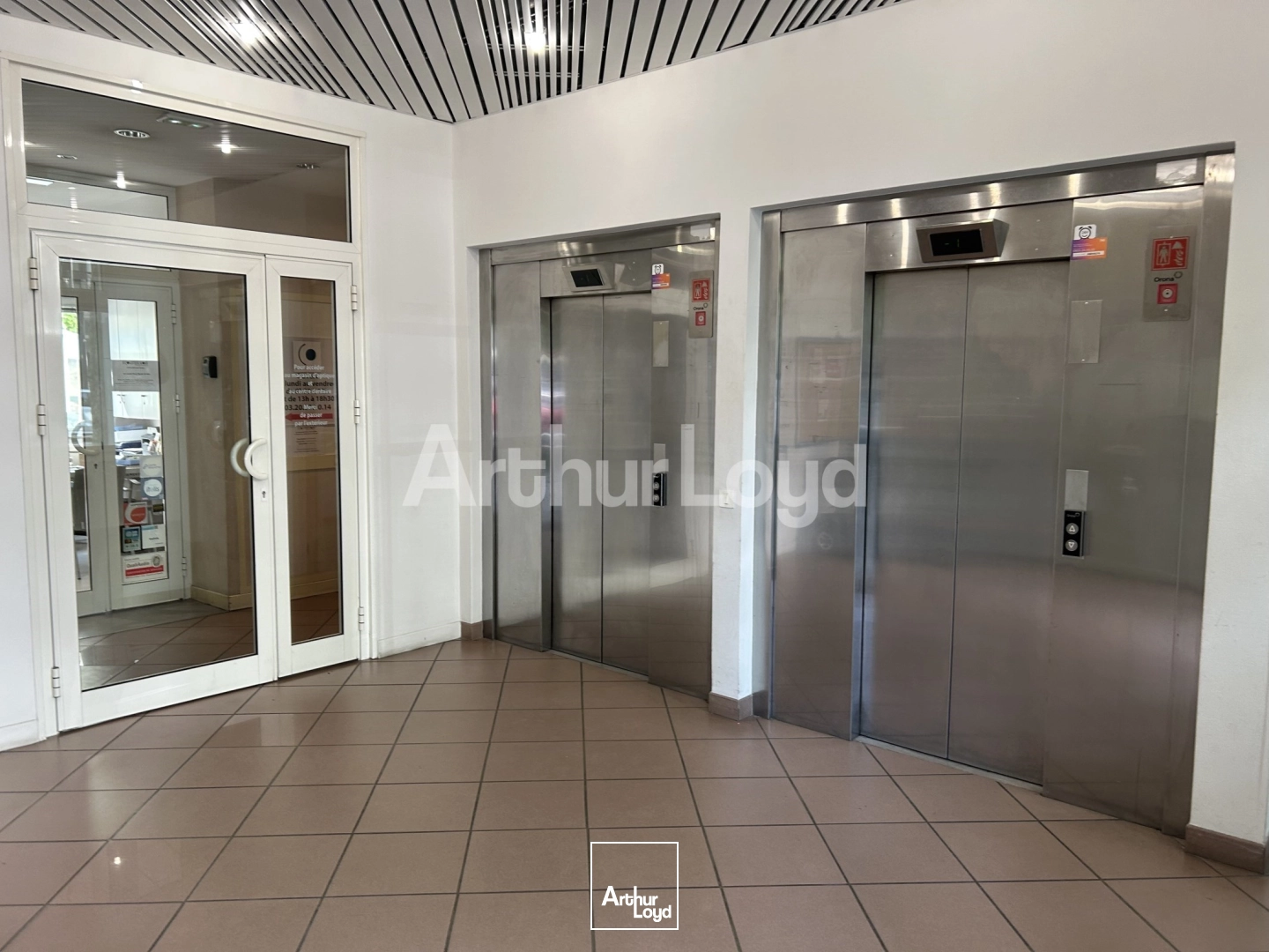 Bureaux - Vente - LILLE - 59000 - 527.4-1100.7 - 7859136