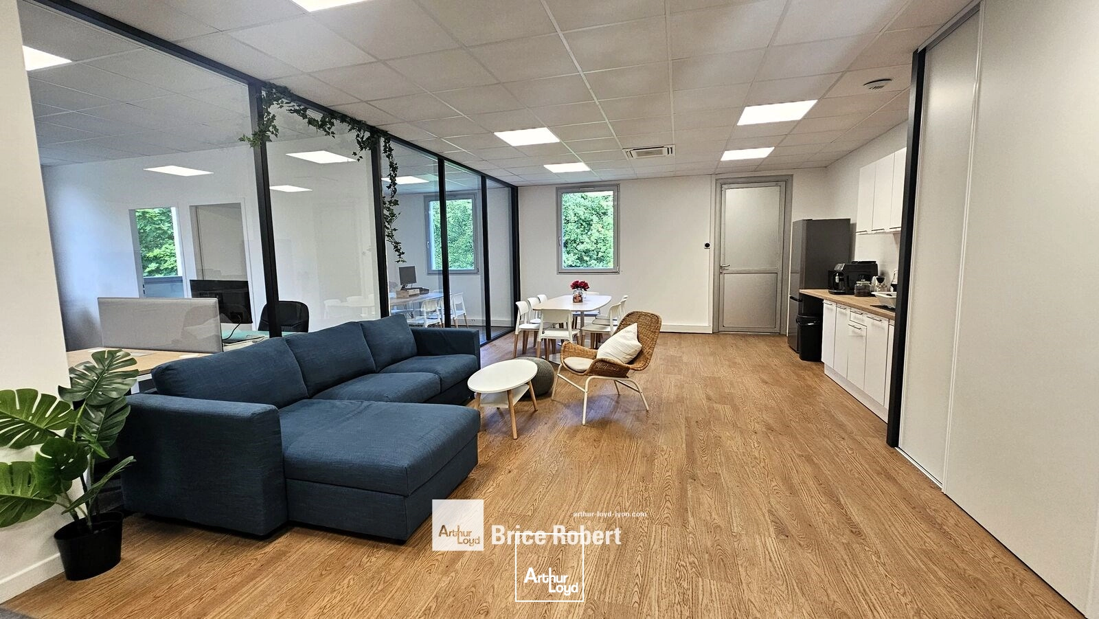 Bureaux - Location - SAINT PRIEST - 69800 - 104.38-104.38 - 7867535