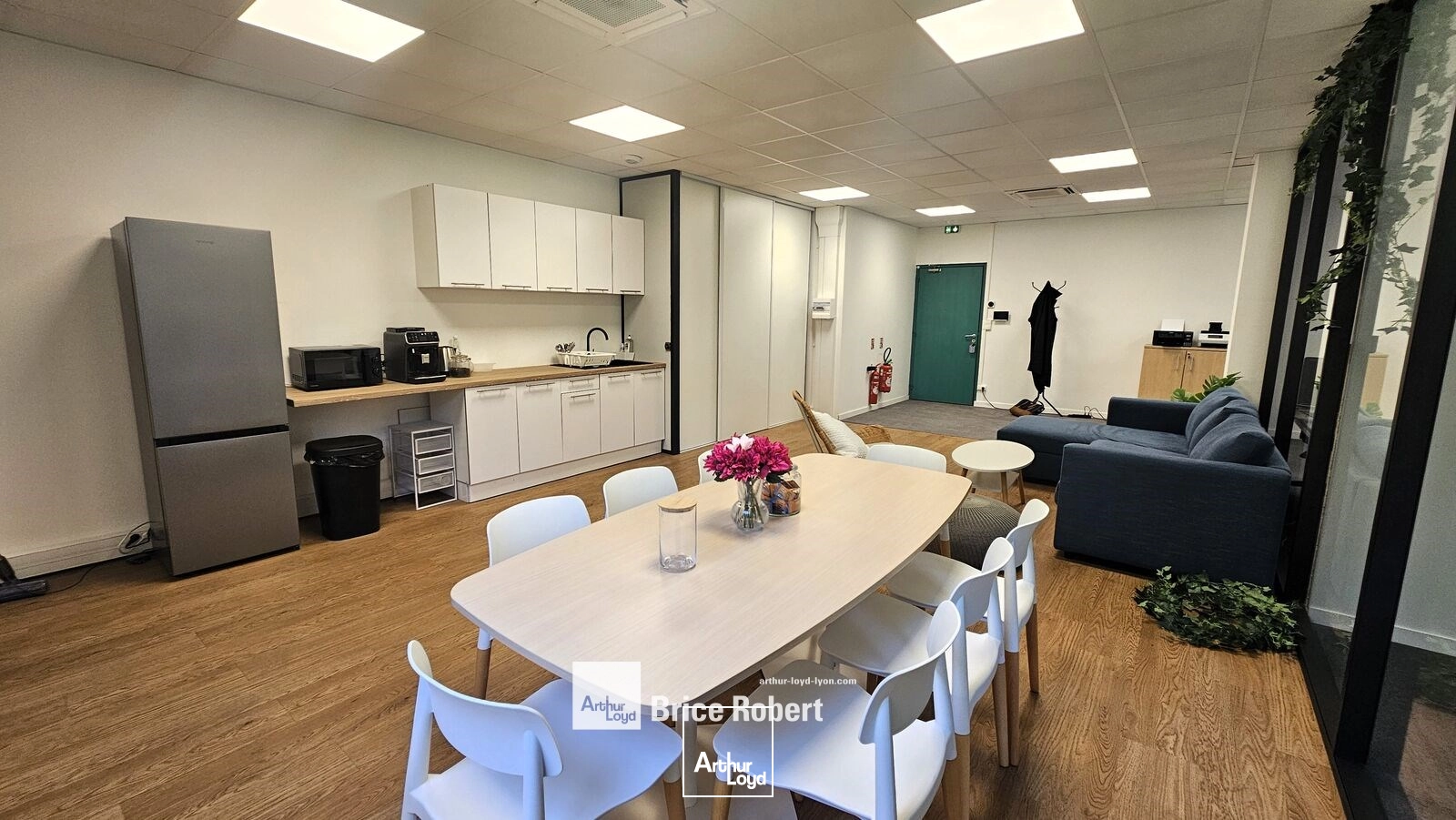 Bureaux - Location - SAINT PRIEST - 69800 - 104.38-104.38 - 7867536