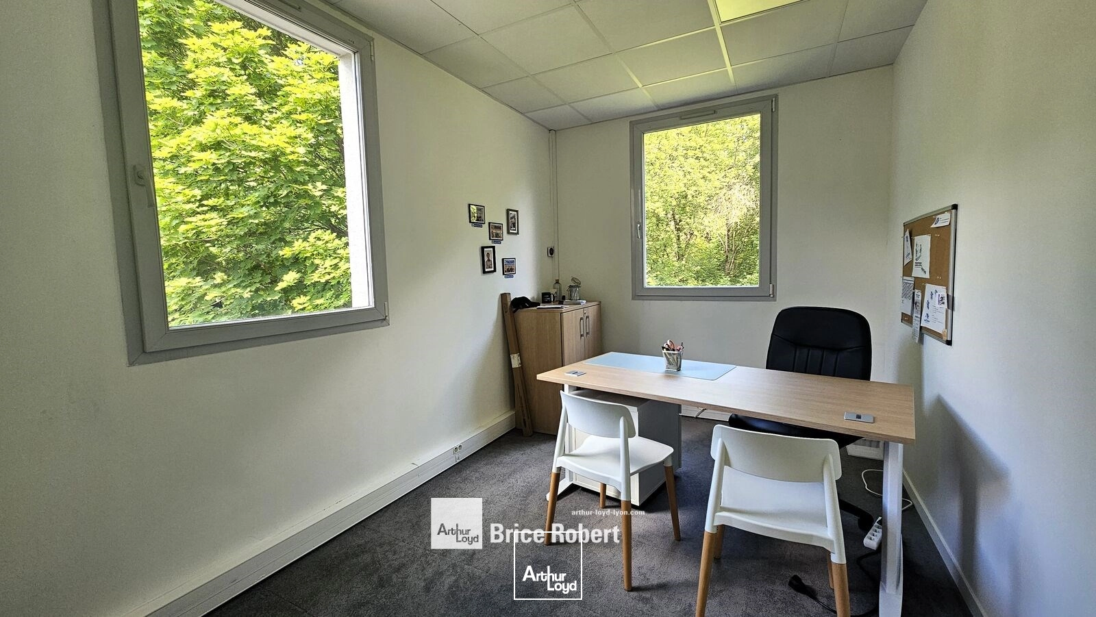Bureaux - Location - SAINT PRIEST - 69800 - 104.38-104.38 - 7867538