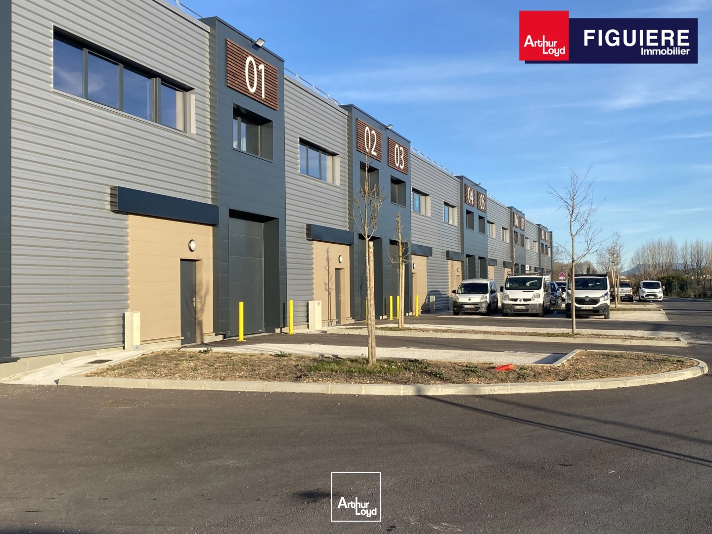 Locaux d'activité & Entrepôts - Location - MEYREUIL - 13590 - 242-242 - 7869836