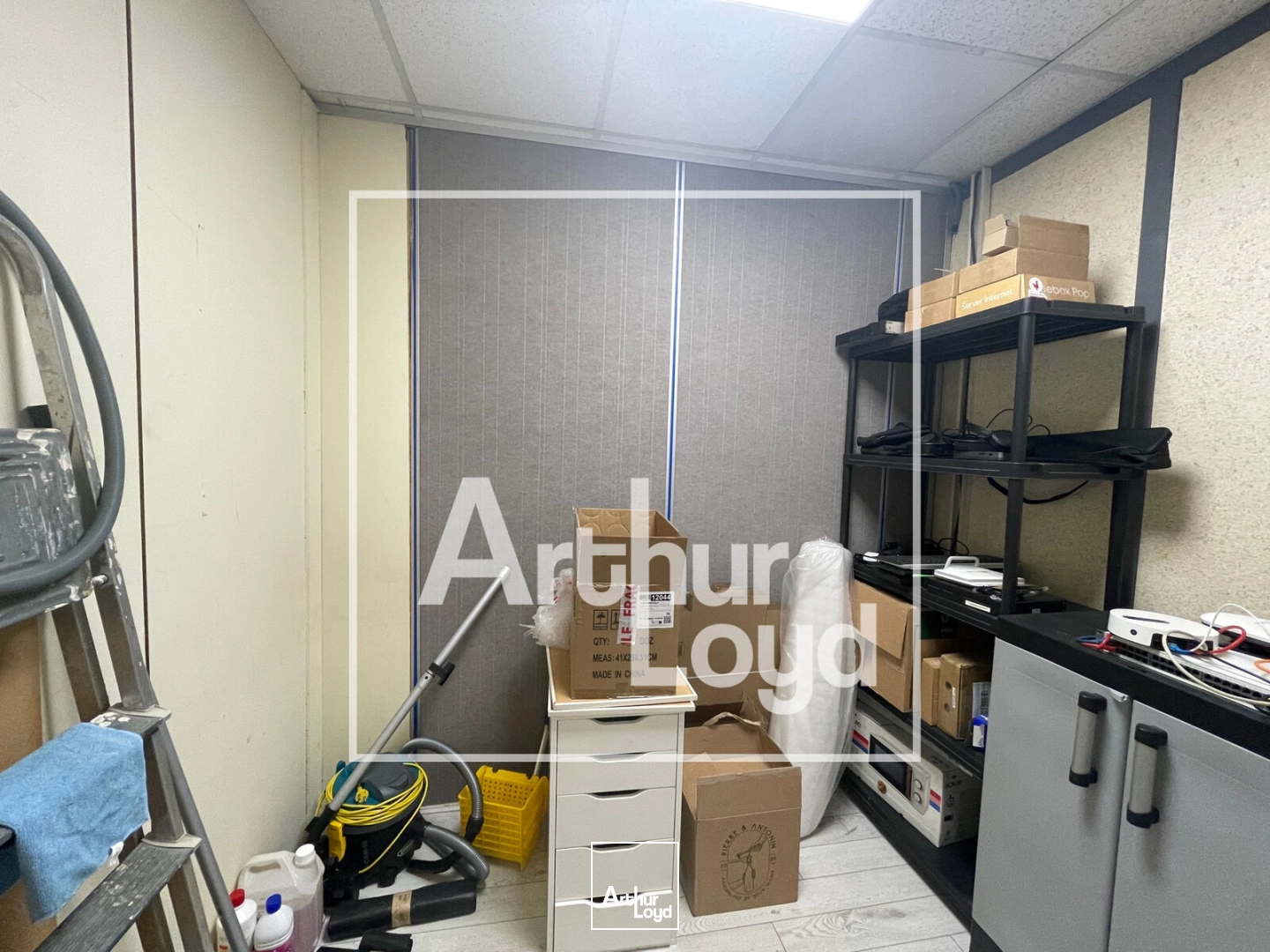 Bureaux - Location - MAUGUIO - 34130 - 121.9-121.9 - 7869890