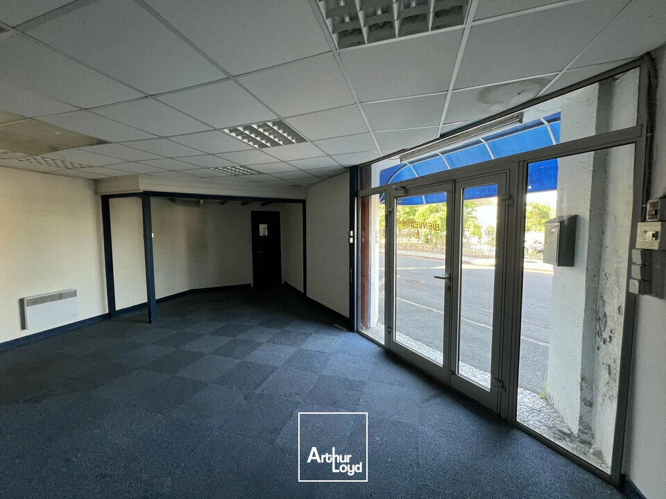 Locaux commerciaux - Vente - ANGOULÊME - 16000 - 95-95 - 7870584