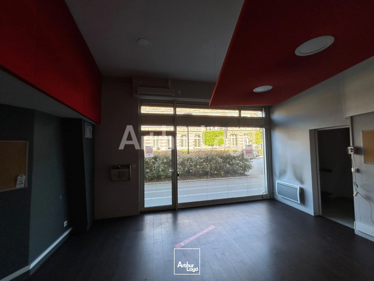 Locaux commerciaux - Location - VALENCIENNES - 59300 - 115-115 - 7873474