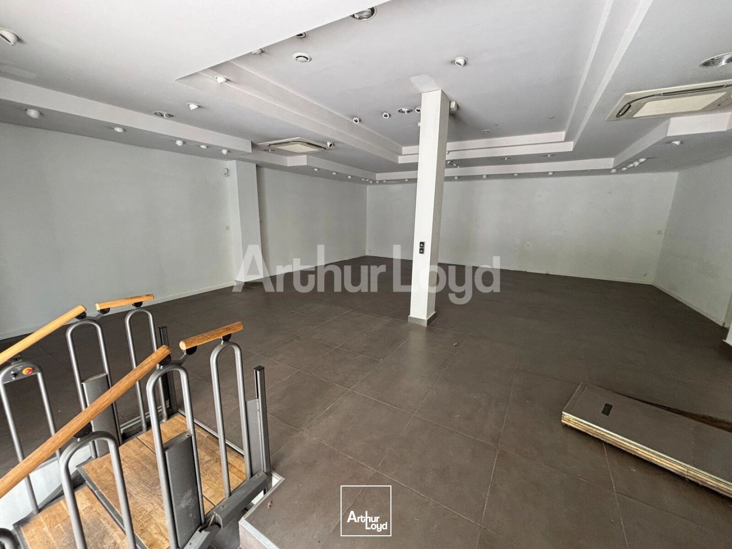Locaux commerciaux - Location - DOUAI - 59500 - 230-230 - 7873486