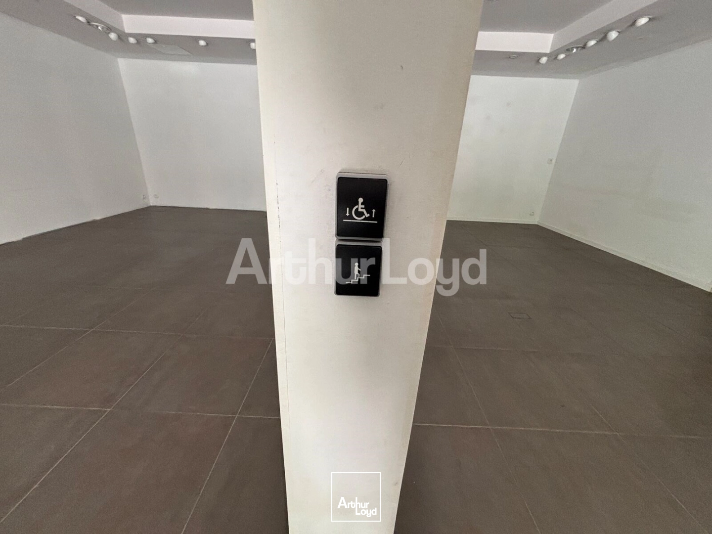 Locaux commerciaux - Location - DOUAI - 59500 - 230-230 - 7873487
