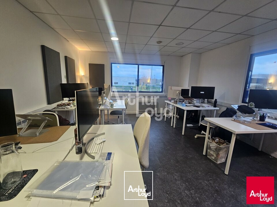 Bureaux - Location - BEAUCOUZÉ - 49070 - 210-210 - 7878357