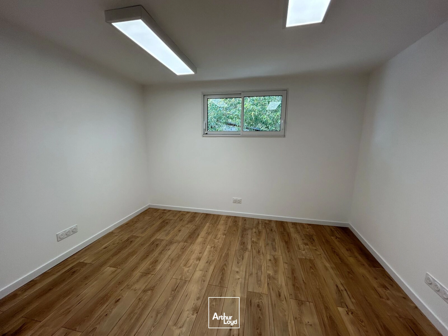 Locaux d'activité & Entrepôts - Location - MONTOIR DE BRETAGNE - 44550 - 211-211 - 7878680