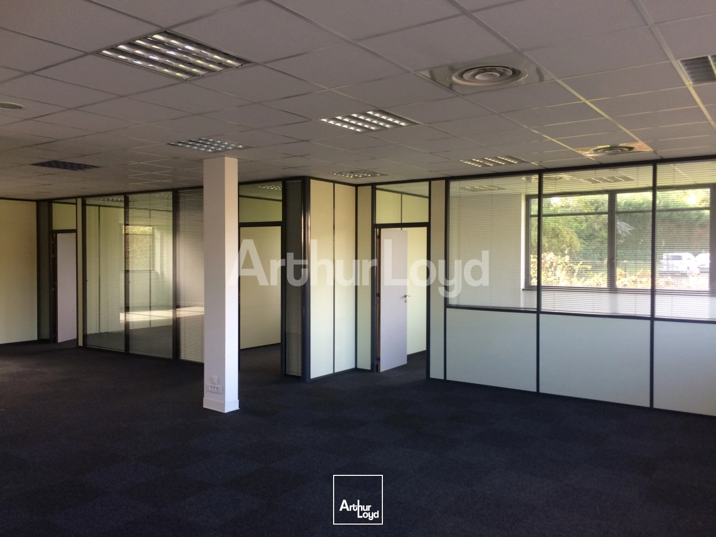 Bureaux - Location - WASQUEHAL - 59290 - 212.1-929.9 - 7879105