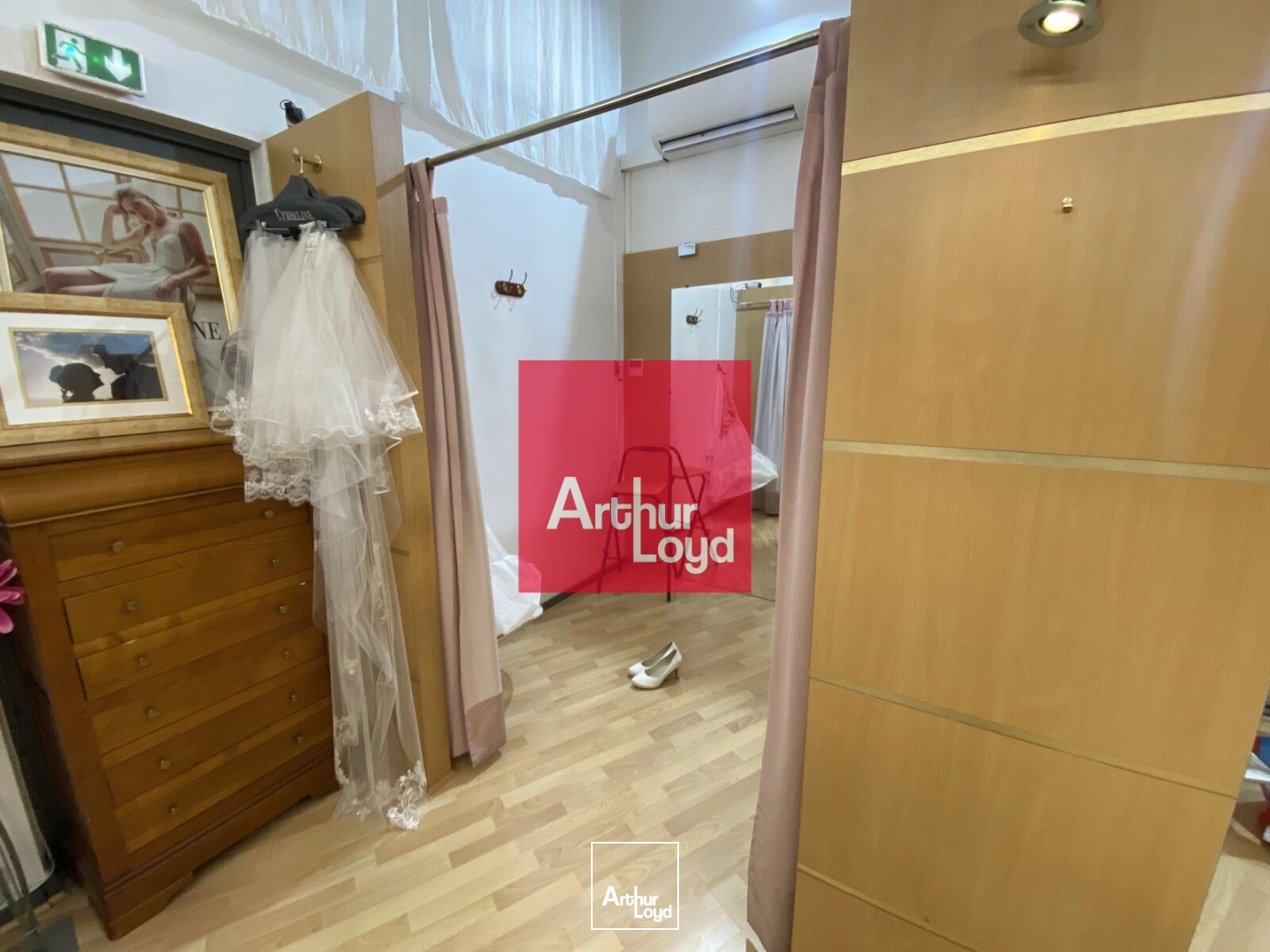 Locaux commerciaux - Location - GRENOBLE - 38000 - 140-140 - 7891057