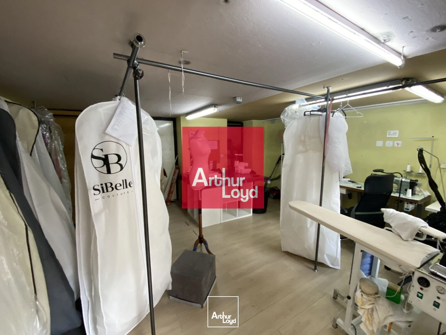 Locaux commerciaux - Location - GRENOBLE - 38000 - 140-140 - 7891060