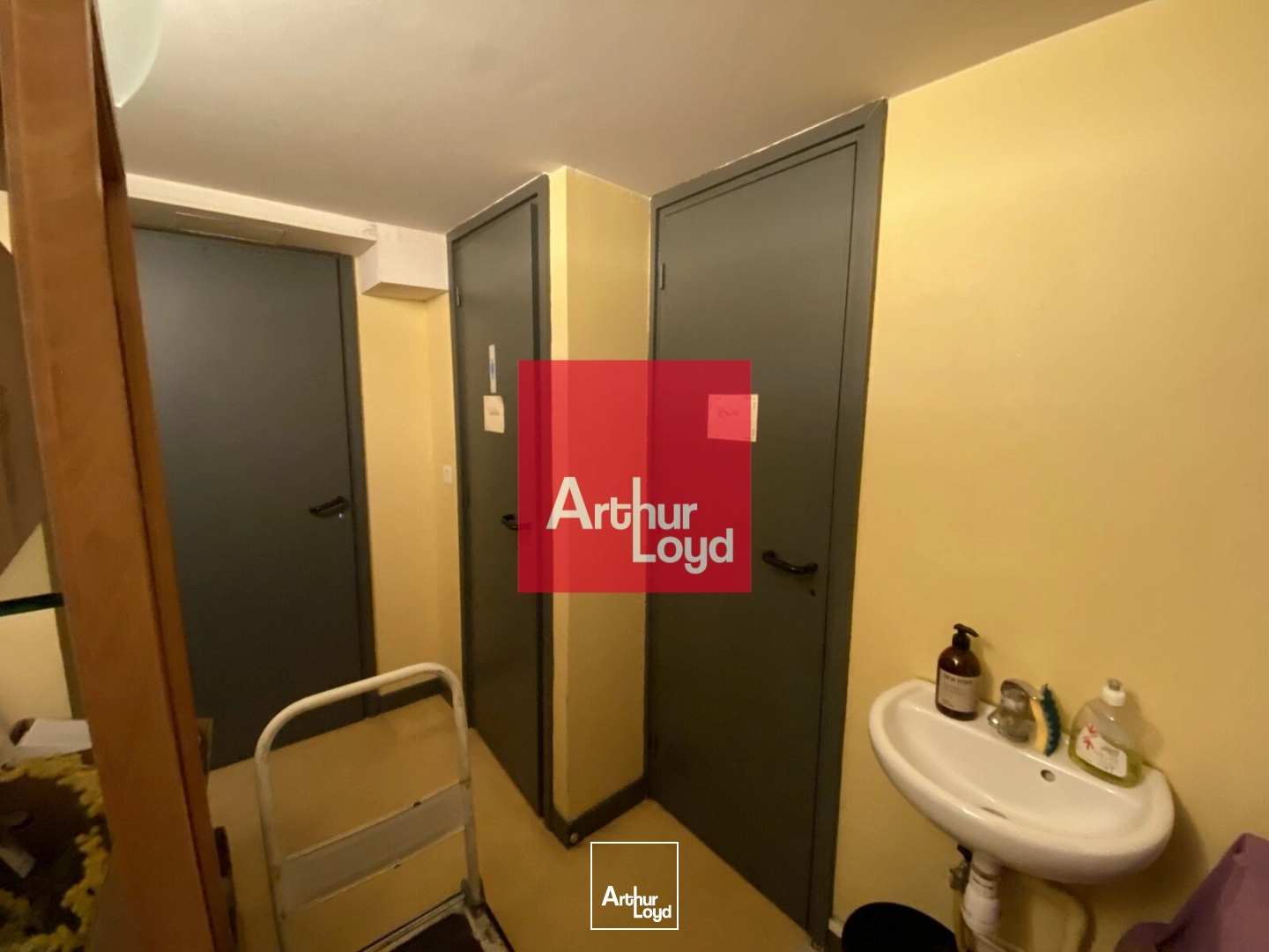 Locaux commerciaux - Location - GRENOBLE - 38000 - 140-140 - 7891061