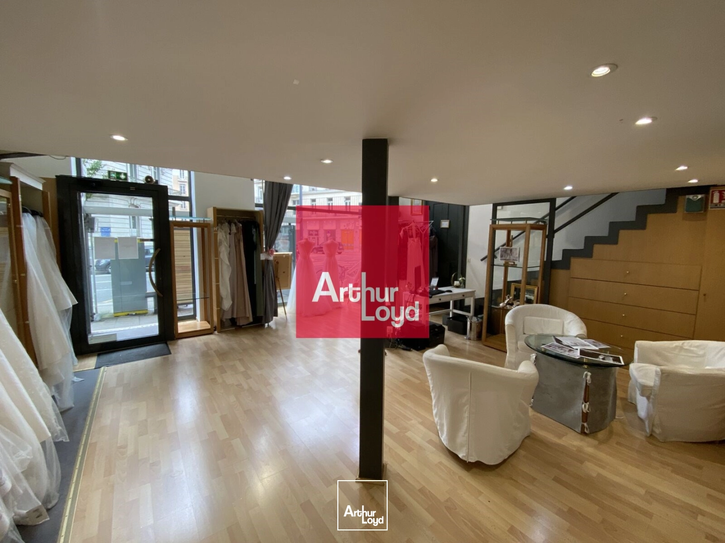 Locaux commerciaux - Location - GRENOBLE - 38000 - 140-140 - 7891055