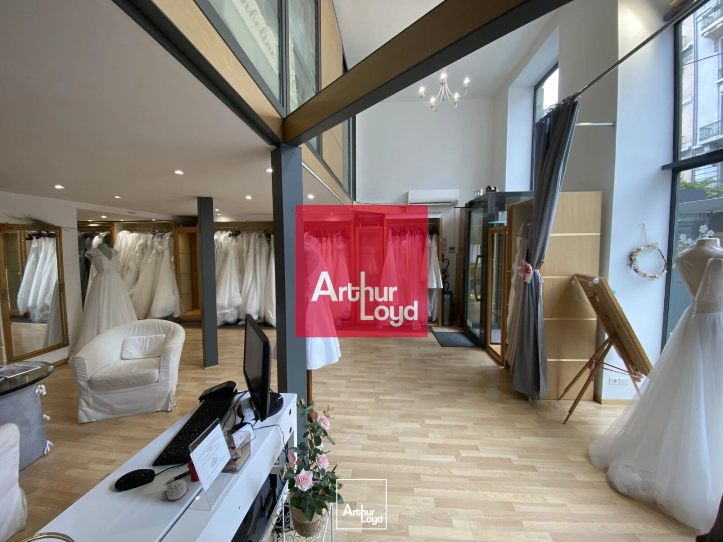 Locaux commerciaux - Location - GRENOBLE - 38000 - 140-140 - 7891053