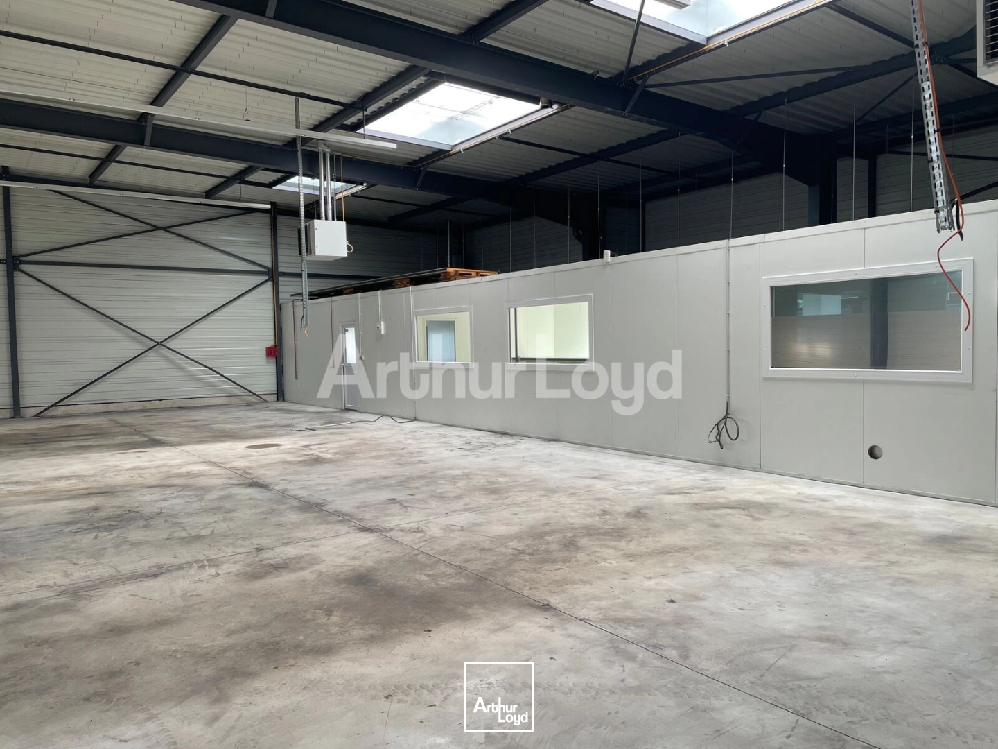 Locaux d'activité & Entrepôts - Location - LEULINGHEM - 62500 - 640-640 - 7893616
