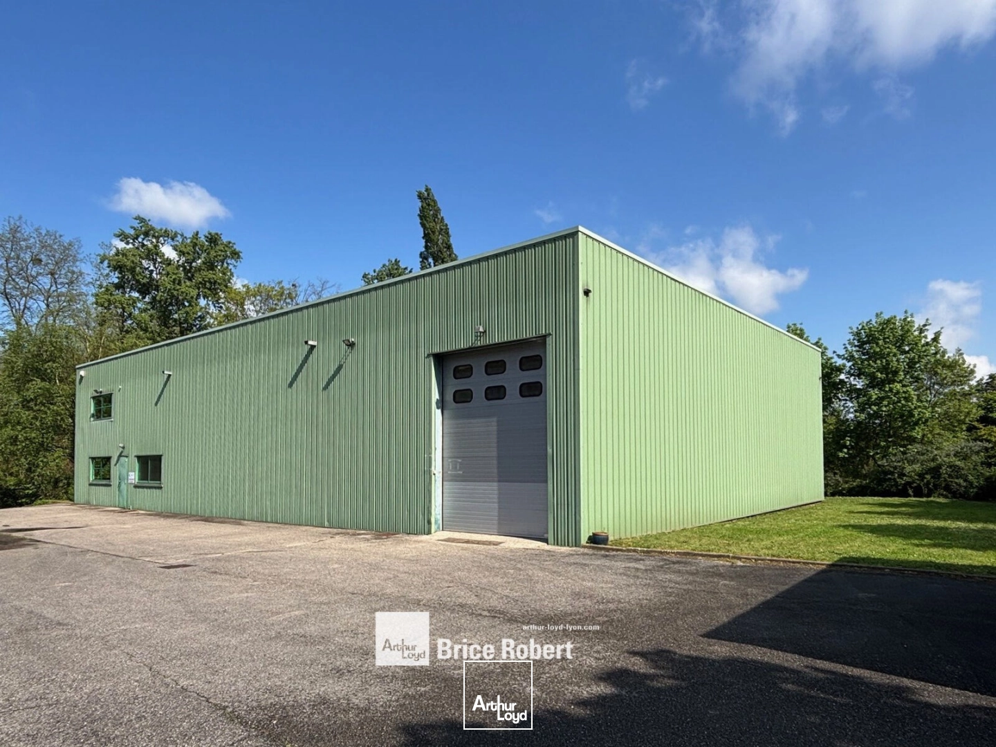 Locaux d'activité & Entrepôts - Vente - FLEURIEU SUR SAONE - 69250 - 730-730 - 7896434