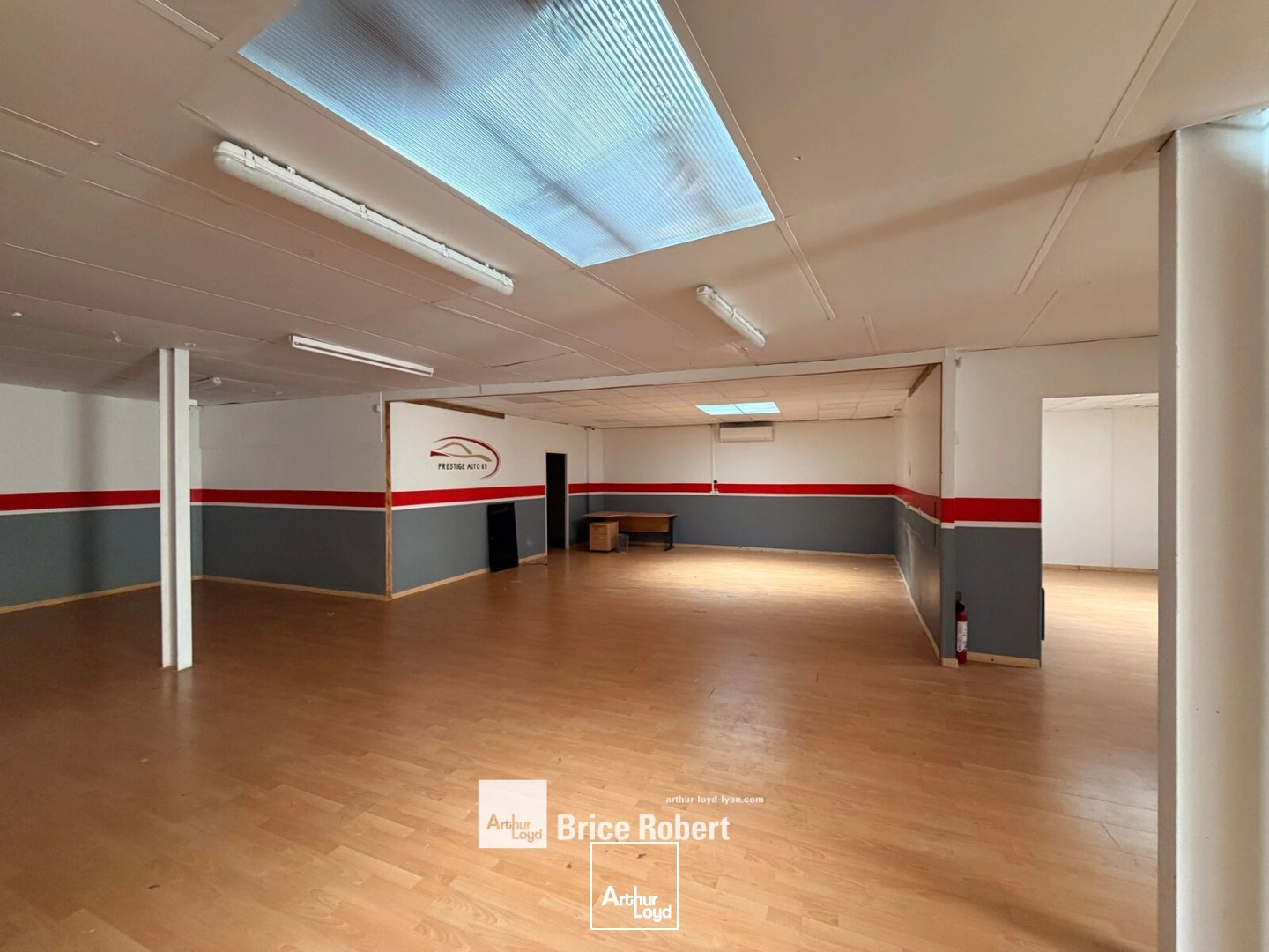 Locaux d'activité & Entrepôts - Location - SAINT PRIEST - 69800 - 270-270 - 7896660