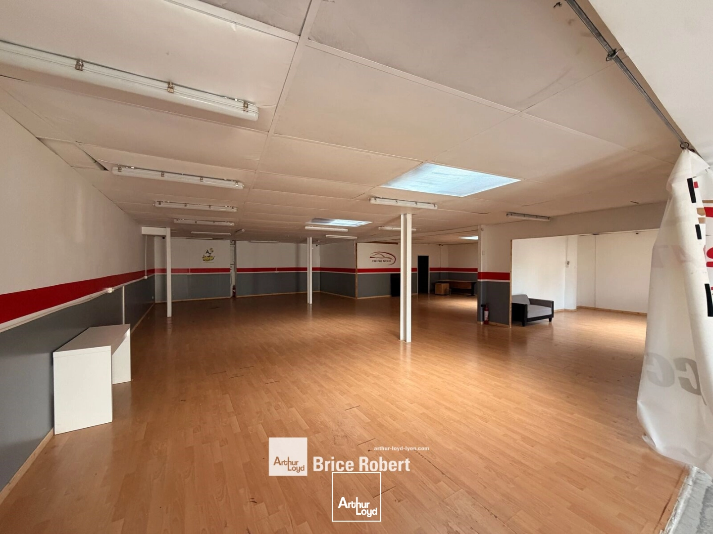 Locaux d'activité & Entrepôts - Location - SAINT PRIEST - 69800 - 270-270 - 7896658