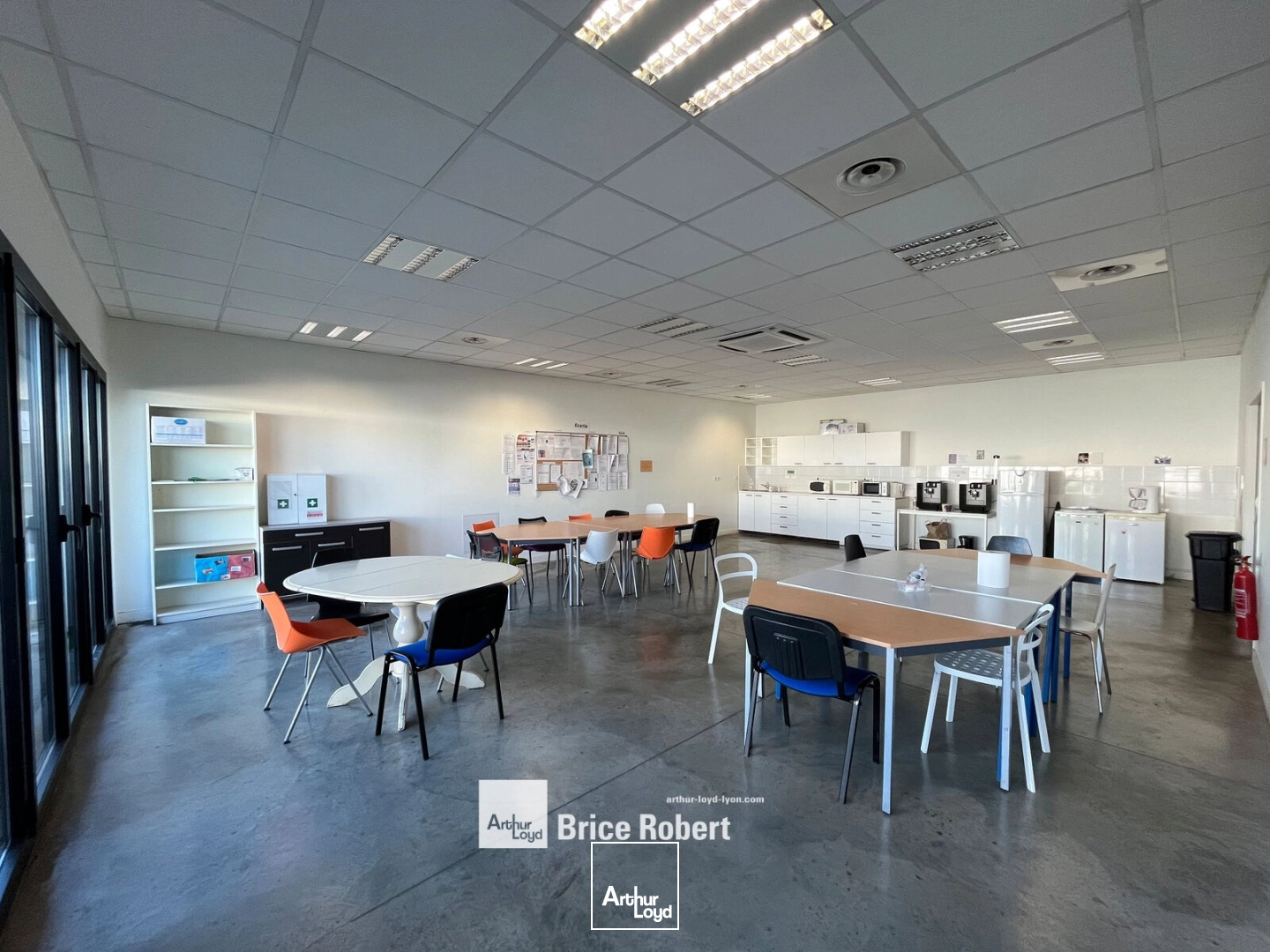 Locaux d'activité & Entrepôts - Location - VAULX EN VELIN - 69120 - 629-2909 - 7896836