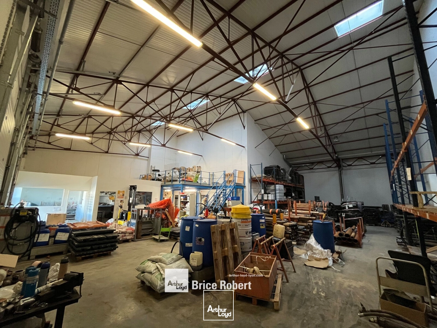 Locaux d'activité & Entrepôts - Location - VAULX EN VELIN - 69120 - 629-2909 - 7896837